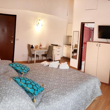 Da Enzo Hotel Desenzano del Garda Eksteriør billede
