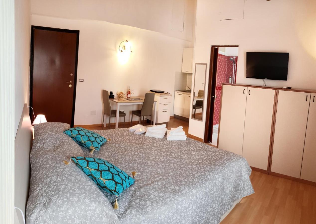 Da Enzo Hotel Desenzano del Garda Eksteriør billede