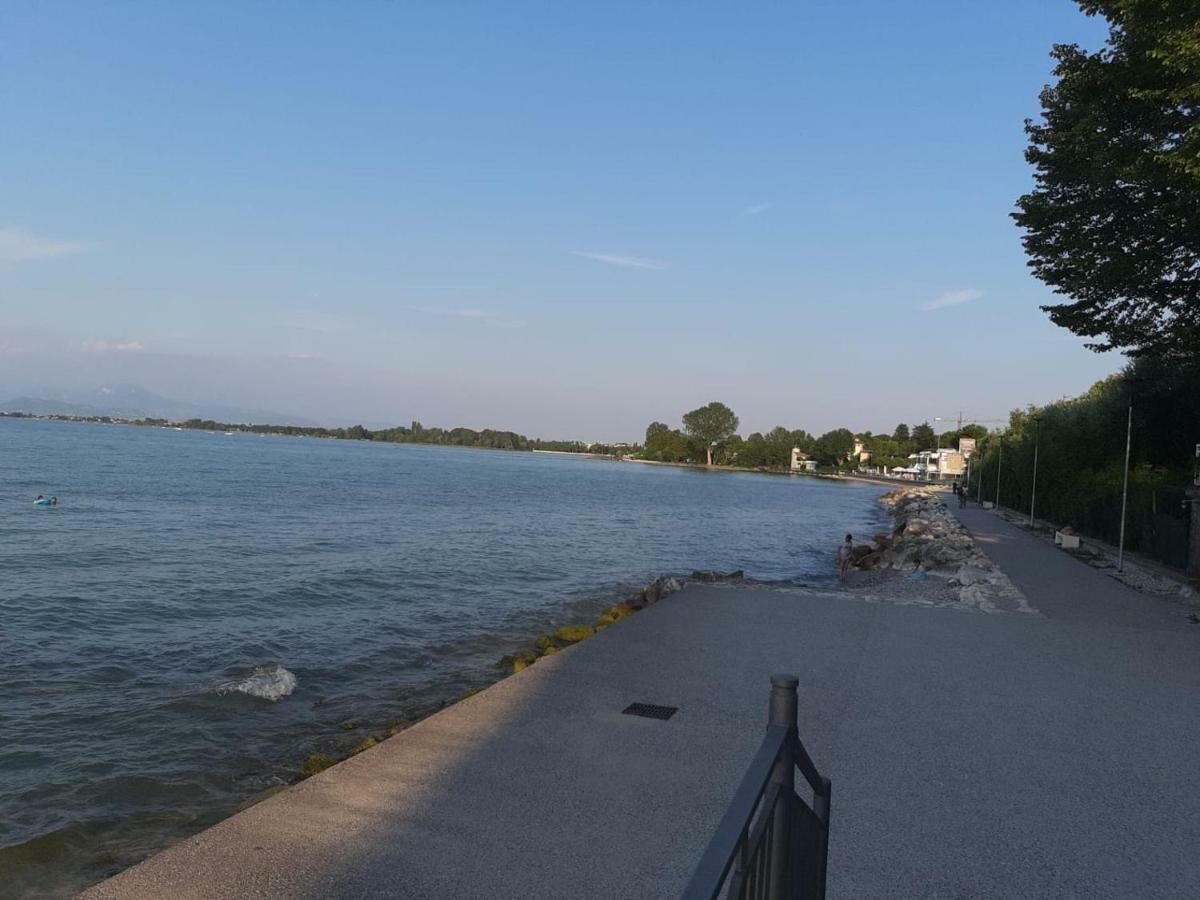 Da Enzo Hotel Desenzano del Garda Eksteriør billede